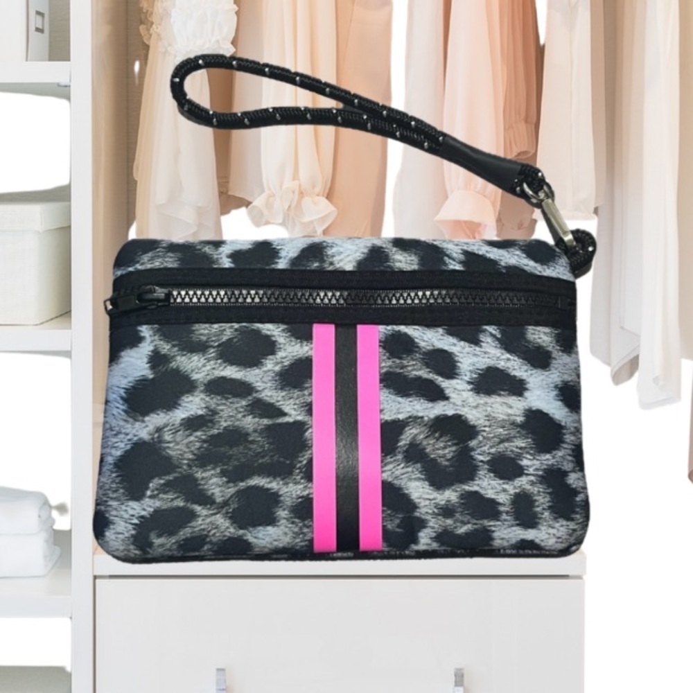 Leopard Print Neoprene Wristlet Clutch With Pink … - image 5